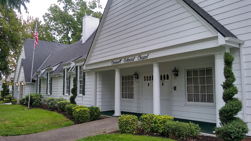 Funeral Services at Simon Cornwell Colonial Chapel in Woodburn, Oregon | FuneralHome.site Simon Cornwell Colonial Chapel Woodburn Oregon