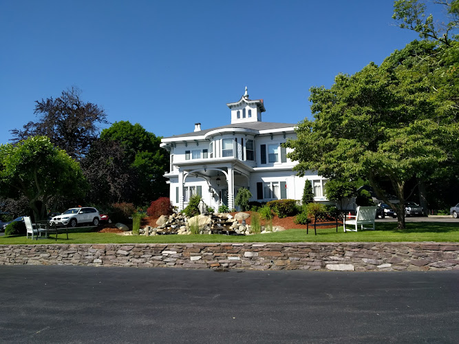 Funeral Services at Alexander Thomas and Sons Funeral Home in Walpole, Massachusetts | FuneralHome.site Alexander Thomas and Sons Funeral Home Walpole Massachusetts