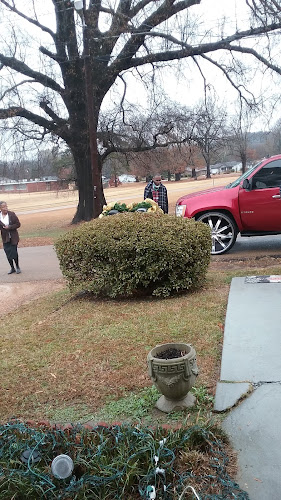 Funeral Services at Hernando Funeral Home in Hernando, Mississippi | FuneralHome.site Hernando Funeral Home Hernando Mississippi