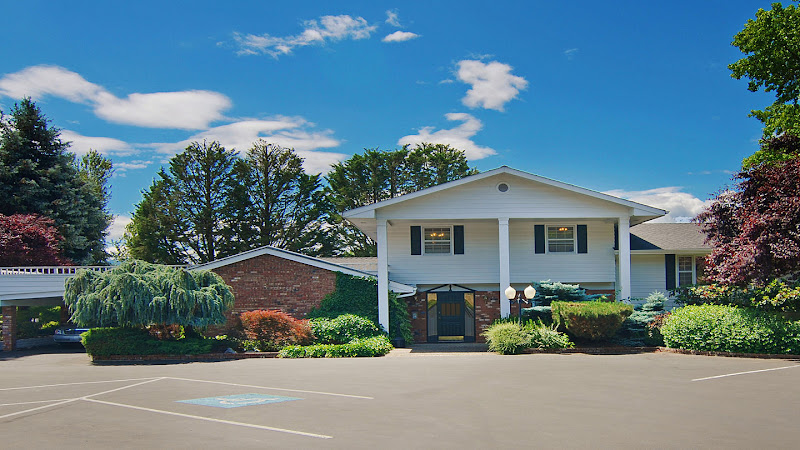 Funeral Services at Chapel of the Valley- L.B. Hall Funeral Home in Grants Pass, Oregon | FuneralHome.site Chapel of the Valley- L.B. Hall Funeral Home Grants Pass Oregon
