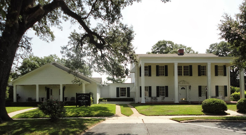 Funeral Services at Pittman Funeral Homes in Geneva, Alabama | FuneralHomes.fyi Pittman Funeral Homes Geneva Alabama