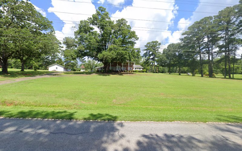 Funeral Services at Strom Funeral Services in McCormick, South Carolina | FuneralHomes.fyi Strom Funeral Services McCormick South Carolina