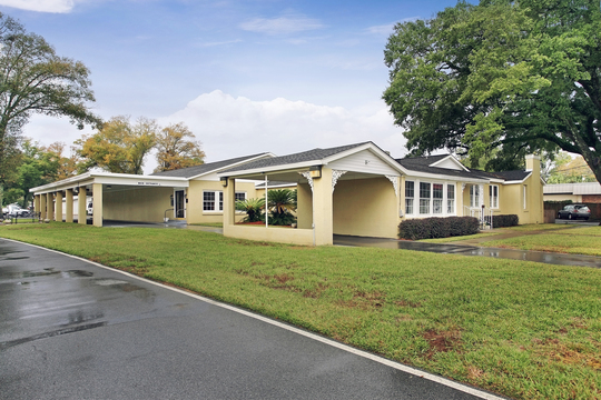 Oak Lawn Funeral Home Pensacola Florida