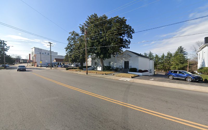 Funeral Services at Wrenn-Yeatts Funeral Home in Danville, Virginia | FuneralHomes.fyi Wrenn-Yeatts Funeral Home Danville Virginia