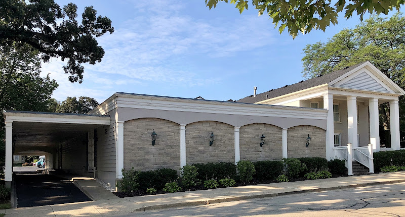 Funeral Services at Moss Family Paws in St. Charles, Illinois | FuneralHomes.fyi Moss Family Paws St. Charles Illinois