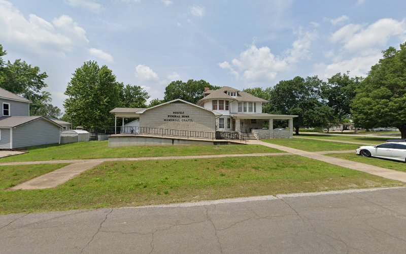 Derfelt Funeral Homes Oswego Kansas