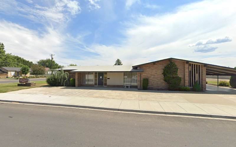 Funeral Services at Smith Funeral Home in Grandview, Washington | FuneralHomes.fyi Smith Funeral Home Grandview Washington