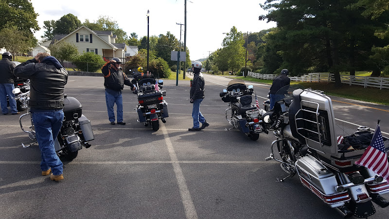 Funeral Services at Hurst-Scott Funeral Home in Tazewell, Virginia | FuneralHomes.fyi Hurst-Scott Funeral Home Tazewell Virginia