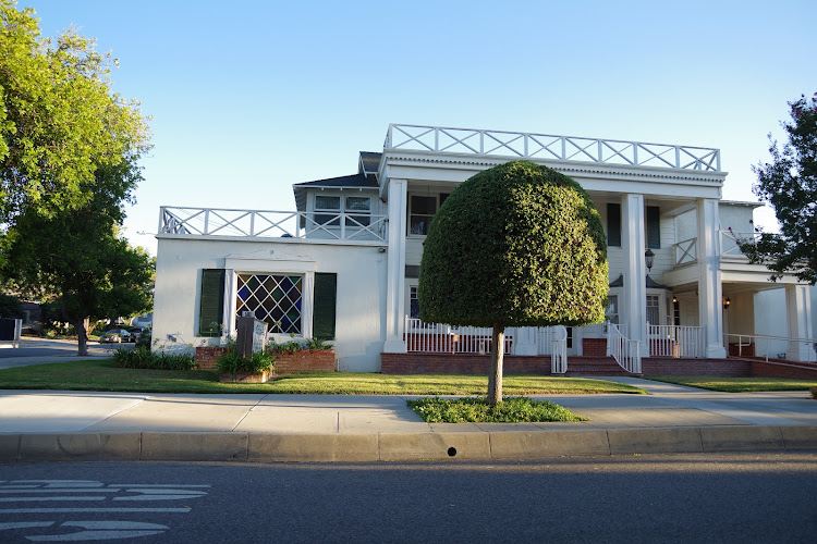 Funeral Services at Grimes-Akes Family Funeral Home in Corona, California | FuneralHomes.fyi Grimes-Akes Family Funeral Home Corona California