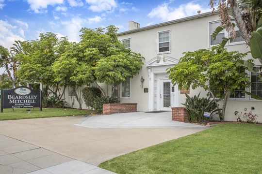 Funeral Services at Beardsley-Mitchell Funeral Home in San Diego, California | FuneralHomes.fyi Beardsley-Mitchell Funeral Home San Diego California