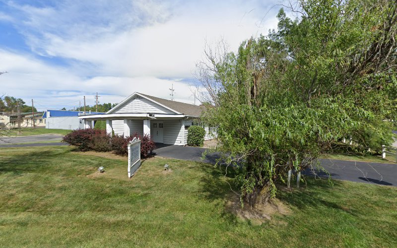 Funeral Services at Vaughn-Aufranc Funeral Home in Dearborn, Missouri | FuneralHomes.fyi Vaughn-Aufranc Funeral Home Dearborn Missouri