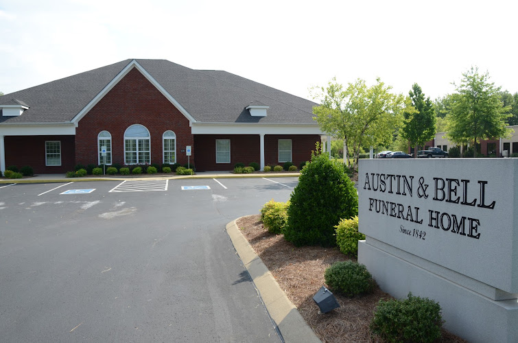 Funeral Services at Austin & Bell Funeral Home in Pleasant View, Tennessee | FuneralHomes.fyi Austin & Bell Funeral Home Pleasant View Tennessee