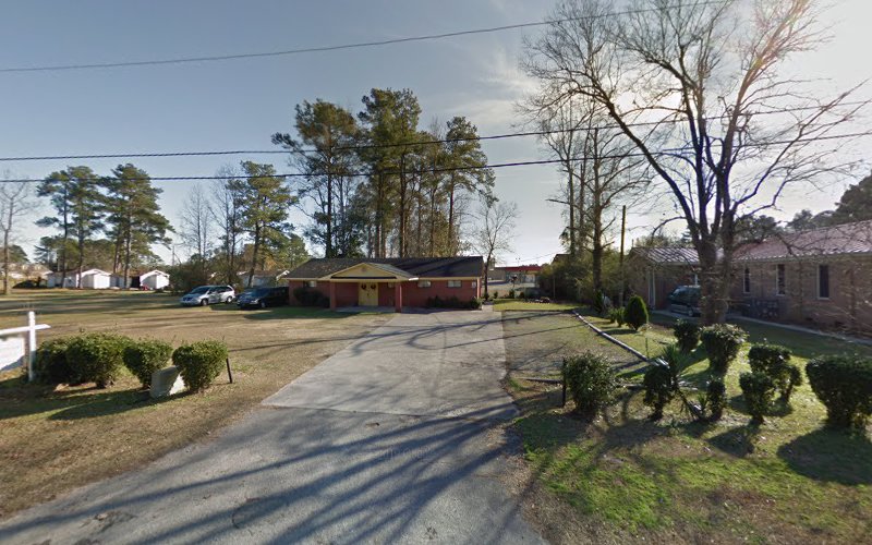 Funeral Services at Matthews Funeral Service, Inc. in Wallace, North Carolina | FuneralHomes.fyi Matthews Funeral Service, Inc. Wallace North Carolina