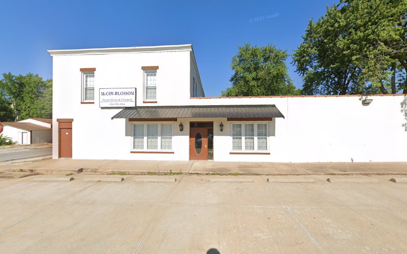 Funeral Services at Mc Coy-Blossom Funeral Homes in Hawk Point, Missouri | FuneralHomes.fyi Mc Coy-Blossom Funeral Homes Hawk Point Missouri