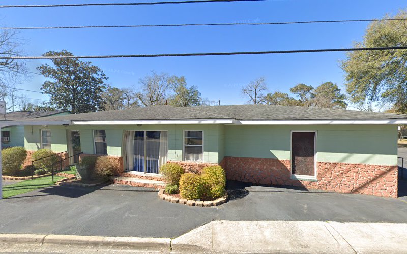 Funeral Services at Hatcher-Peoples Funeral Home in Thomasville, Georgia | FuneralHomes.fyi Hatcher-Peoples Funeral Home Thomasville Georgia