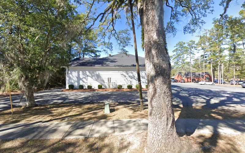 Funeral Services at Allen & Allen Funeral Home in Thomasville, Georgia | FuneralHomes.fyi Allen & Allen Funeral Home Thomasville Georgia