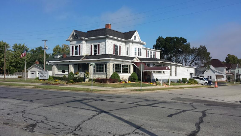 Hedge-Lewis Funeral Home Webb City Missouri