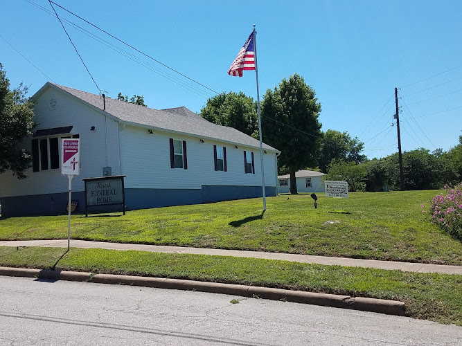 Funeral Services at Housh-Goodwin Funeral Home in Sarcoxie, Missouri | FuneralHomes.fyi Housh-Goodwin Funeral Home Sarcoxie Missouri