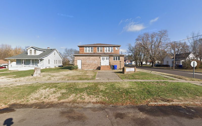 Alexander-May Funeral Home Sedalia Missouri