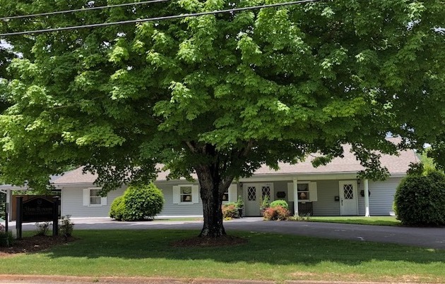 Funeral Services at Moore-Blanchard Funeral Home in Brevard, North Carolina | FuneralHomes.fyi Moore-Blanchard Funeral Home Brevard North Carolina