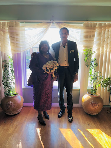 Destin Weddings & More – Officiant (Bilingual) Chicago Illinois