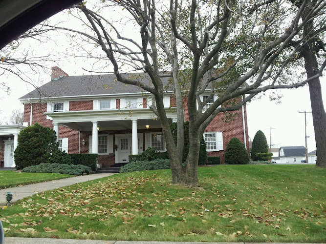 Huff & Lakjer Funeral Home Inc Lansdale Pennsylvania