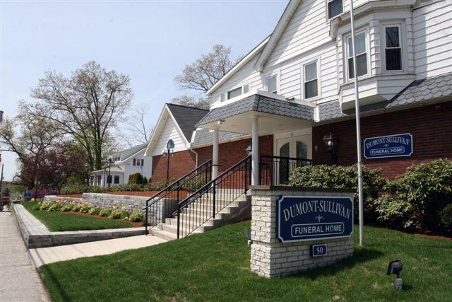 Dumont-Sullivan Funeral Homes Hudson New Hampshire