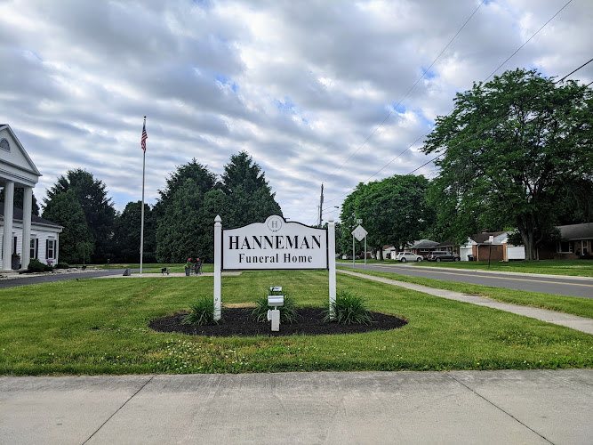Funeral Services at Hanneman Funeral Home in Findlay, Ohio | FuneralHomes.fyi Hanneman Funeral Home Findlay Ohio