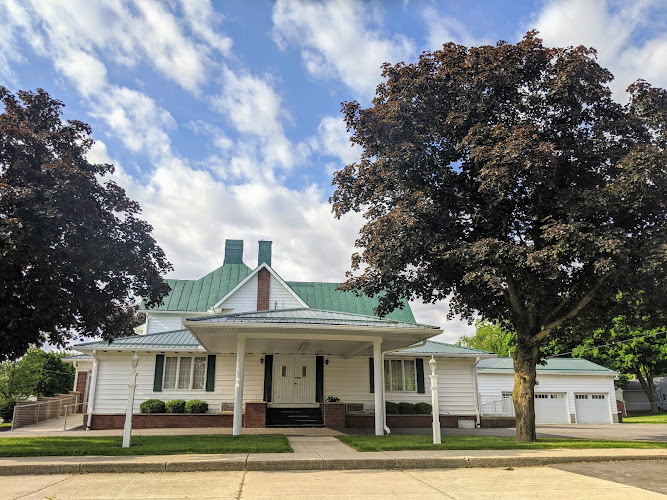 Funeral Services at Smith-Crates Funeral Home in North Baltimore, Ohio | FuneralHomes.fyi Smith-Crates Funeral Home North Baltimore Ohio