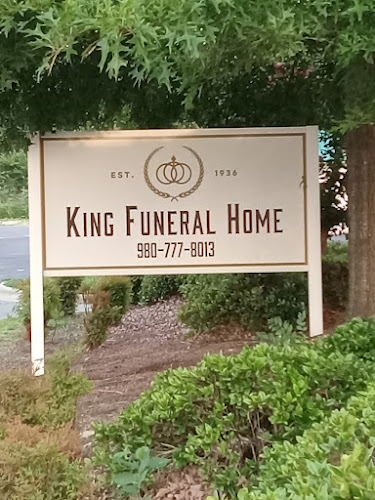 Funeral Services at King Funeral Home in Concord, North Carolina | FuneralHomes.fyi King Funeral Home Concord North Carolina