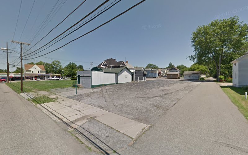 Funeral Services at Holloway – Williams Funeral Home & Cremation Service in Niles, Ohio | FuneralHomes.fyi Holloway – Williams Funeral Home & Cremation Service Niles Ohio