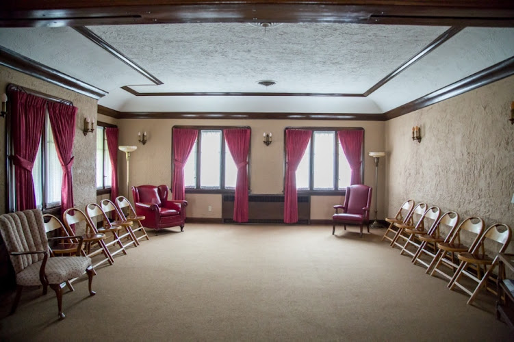 Spear-Mulqueeny Funeral Home Fairport Harbor Ohio