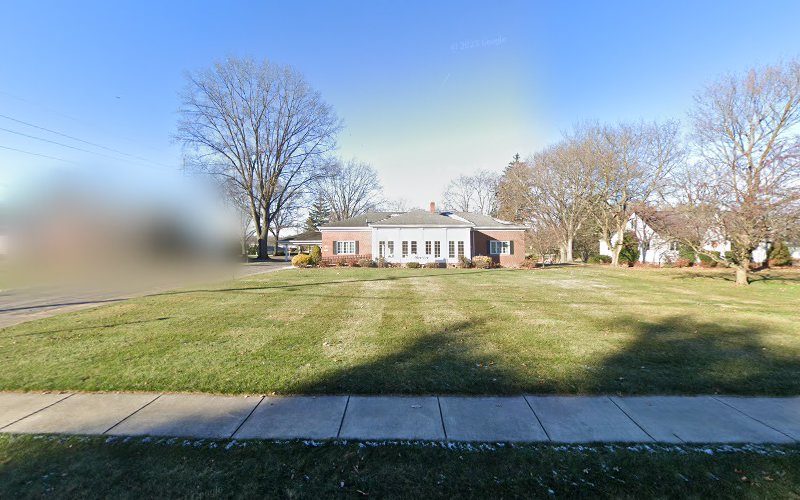 Funeral Services at Gresser Funeral Home in Orrville, Ohio | FuneralHomes.fyi Gresser Funeral Home Orrville Ohio