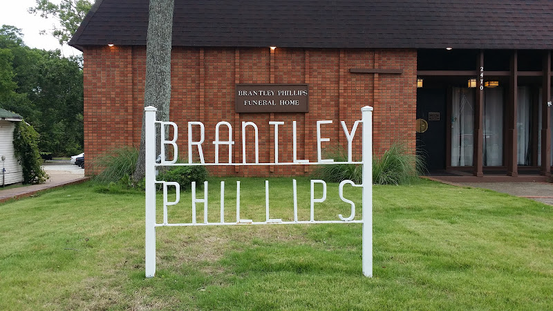Funeral Services at Brantley Phillips Funeral Home in Hernando, Mississippi | FuneralHomes.fyi Brantley Phillips Funeral Home Hernando Mississippi