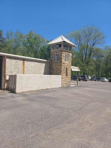 Funeral Services at Mc Peters Funeral Home in Corinth, Mississippi | FuneralHomes.fyi Mc Peters Funeral Home Corinth Mississippi