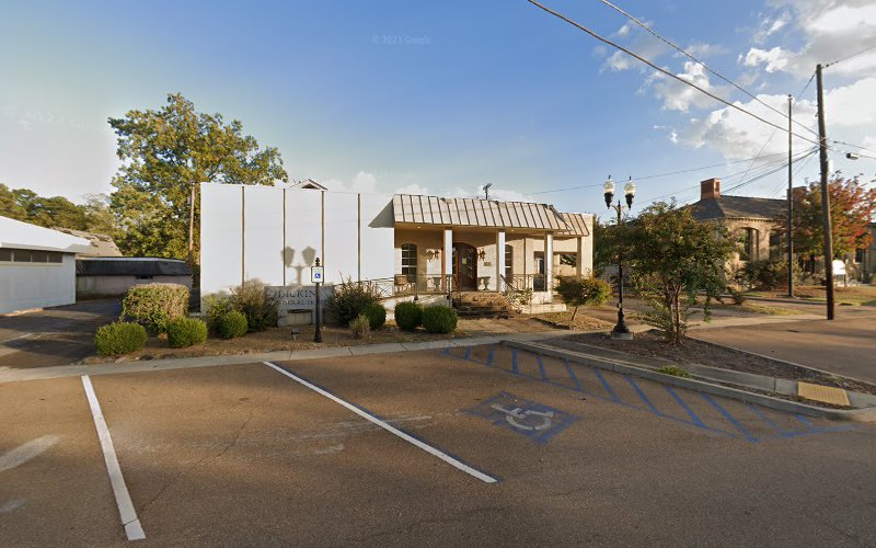 Funeral Services at Dickins Funeral Home in Batesville, Mississippi | FuneralHomes.fyi Dickins Funeral Home Batesville Mississippi