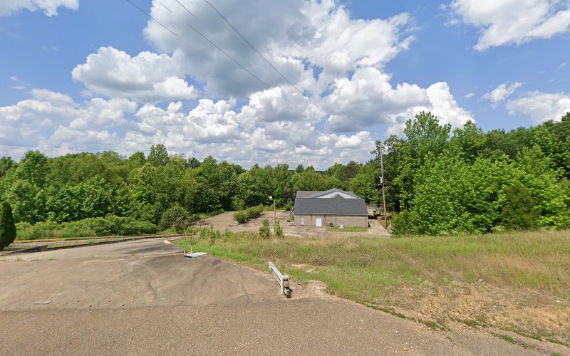 Funeral Services at Tutor Memorial Funeral Home in Oxford, Mississippi | FuneralHomes.fyi Tutor Memorial Funeral Home Oxford Mississippi