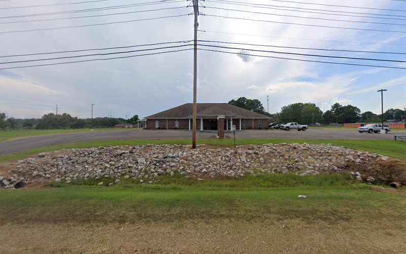 Funeral Services at McKibben and Guinn Funeral Service in Grenada, Mississippi | FuneralHomes.fyi McKibben and Guinn Funeral Service Grenada Mississippi