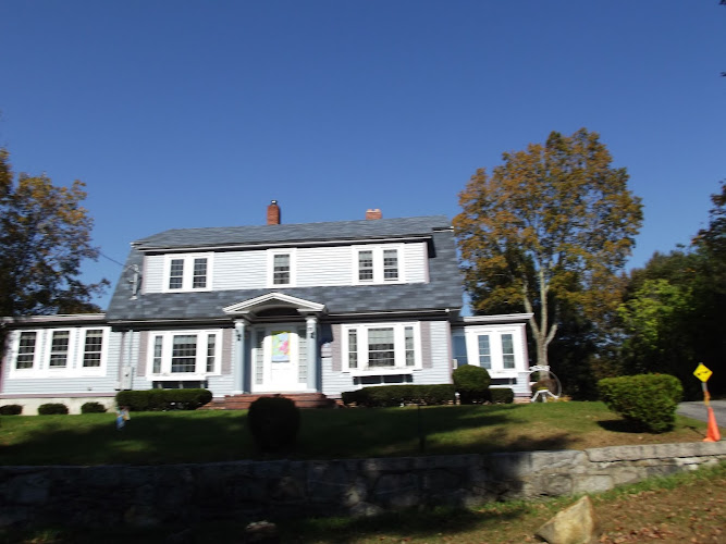 Funeral Services at Peaslee Alton Funeral Home in Alton, New Hampshire | FuneralHomes.fyi Peaslee Alton Funeral Home Alton New Hampshire