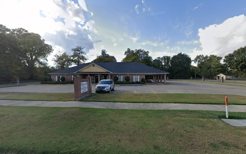 Funeral Services at Byas Funeral Home in Greenville, Mississippi | FuneralHomes.fyi Byas Funeral Home Greenville Mississippi