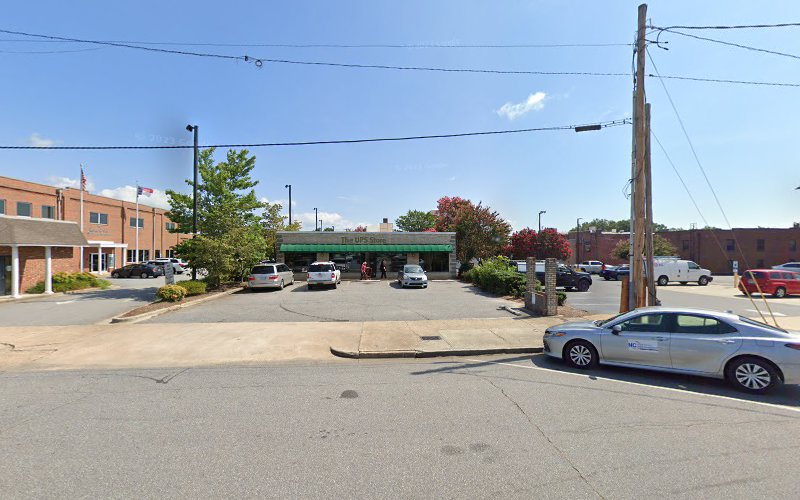 Funeral Services at Thomas Murray Funeral Service Licensee in Morganton, North Carolina | FuneralHomes.fyi Thomas Murray Funeral Service Licensee Morganton North Carolina