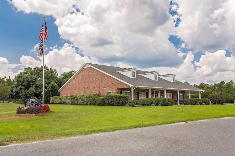 Boles Funeral Home, Seven Lakes West End North Carolina