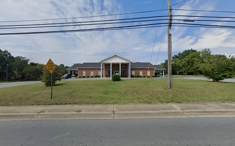 Funeral Services at Blackwell Funeral Home in Burlington, North Carolina | FuneralHomes.fyi Blackwell Funeral Home Burlington North Carolina