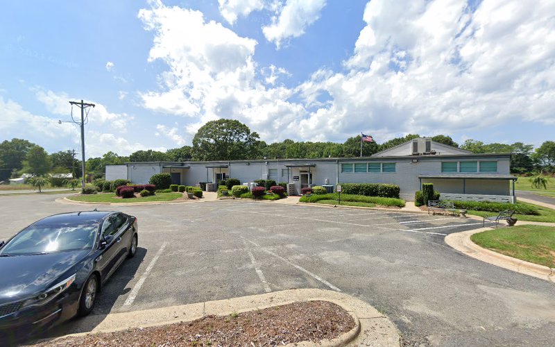 Funeral Services at Carpenter-Porter Funeral & Cremation Services in Cherryville, North Carolina | FuneralHomes.fyi Carpenter-Porter Funeral & Cremation Services Cherryville North Carolina