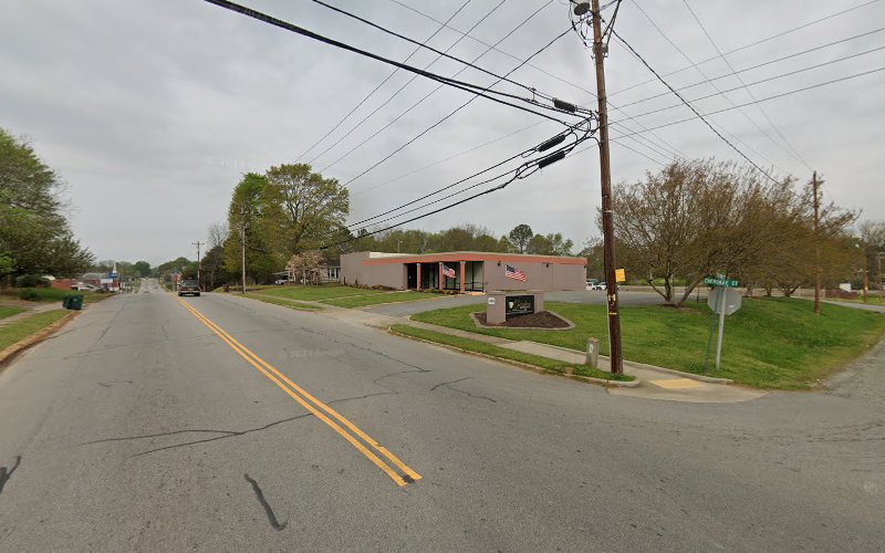 Funeral Services at Gordon Mortuary in Blacksburg, South Carolina | FuneralHomes.fyi Gordon Mortuary Blacksburg South Carolina