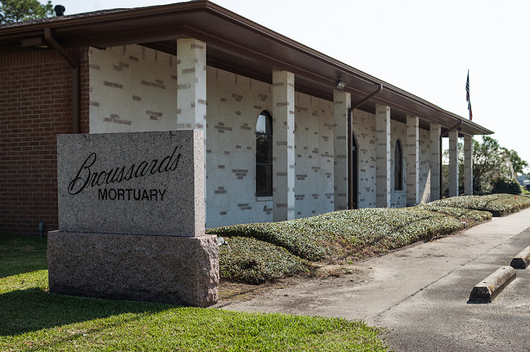 Funeral Services at Broussard’s Mortuary (Winnie) in Winnie, Texas | FuneralHomes.fyi Broussard’s Mortuary (Winnie) Winnie Texas