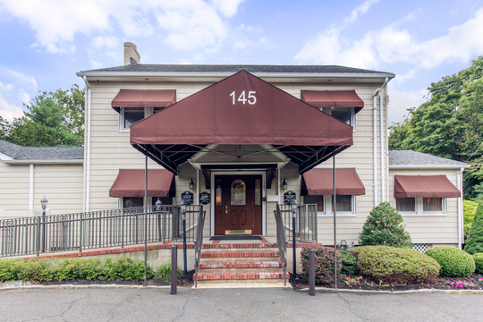 Funeral Services at Quinn-Hopping Funeral Home in Livingston, New Jersey | FuneralHomes.fyi Quinn-Hopping Funeral Home Livingston New Jersey