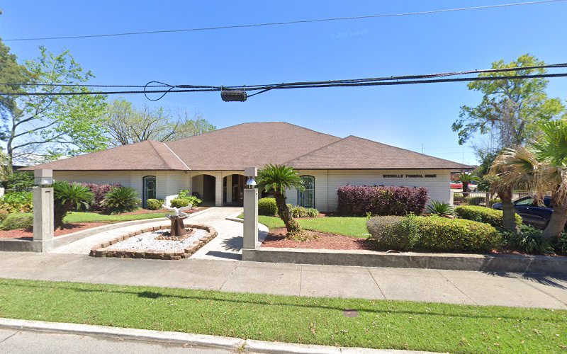 Funeral Services at Desselle Funeral Home in Baton Rouge, Louisiana | FuneralHomes.fyi Desselle Funeral Home Baton Rouge Louisiana