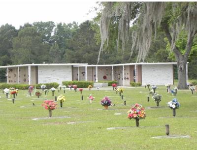 Gateway-Forest Lawn Funeral Home and Crematory Inc. Lake City Florida