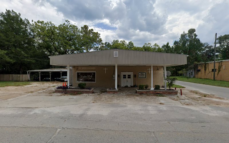 Funeral Services at Thomas Funeral Home in Live Oak, Florida | FuneralHomes.fyi Thomas Funeral Home Live Oak Florida